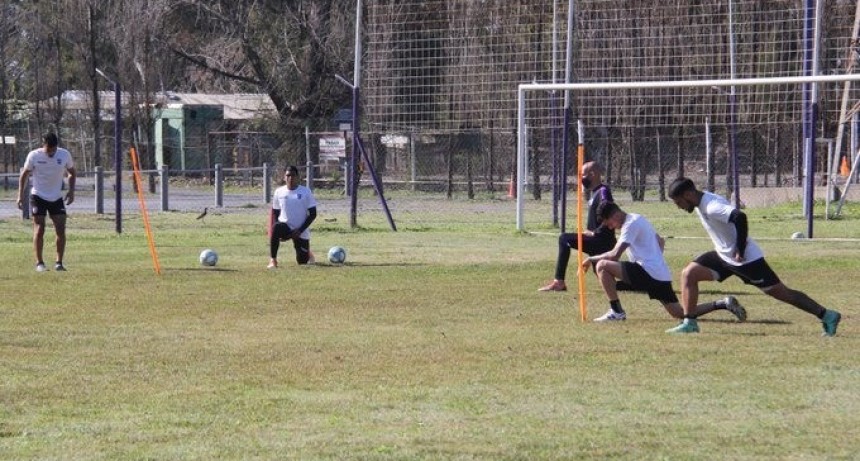 Villa Dálmine continúa con los trabajos de pretemporada