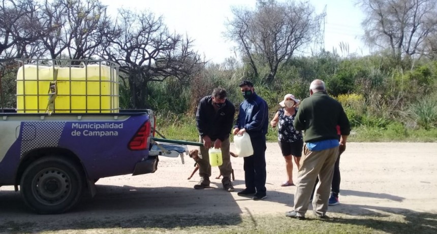 En la pandemia, el Municipio sigue asistiendo a vecinos de la isla