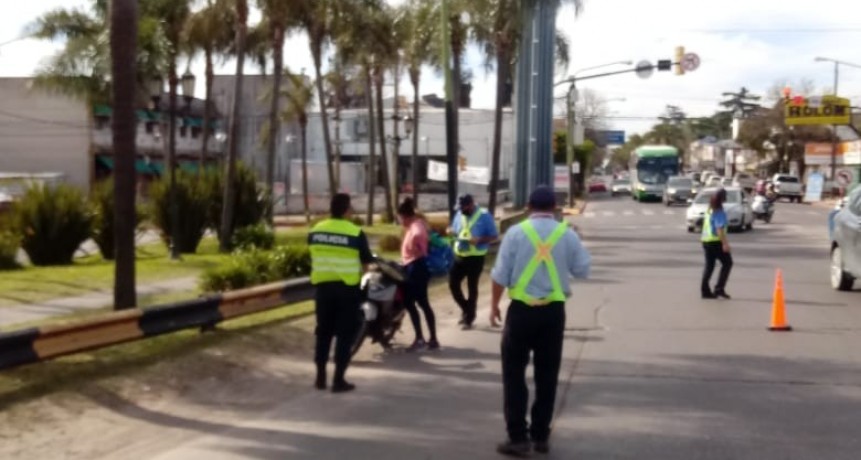 Secuestran cinco motos en el retén del Arco