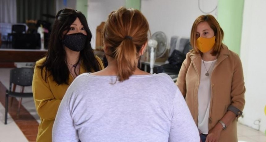 Hipoacusia: buscan que personal municipal  se capacite en lenguaje de señas