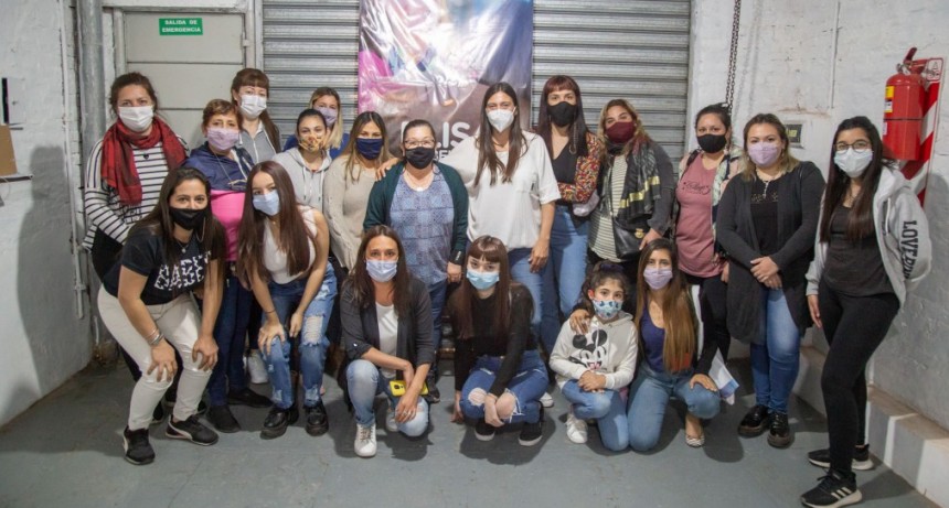 Mujeres de la Agrupación Melo le dieron su apoyo a Elisa Abella