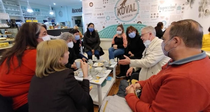 Romano se reunió con sus candidatos al Consejo Escolar