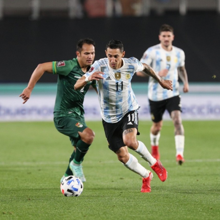 Con tres goles de Messi y un gran juego colectivo Argentina derrotó a Bolivia 3 a 0
