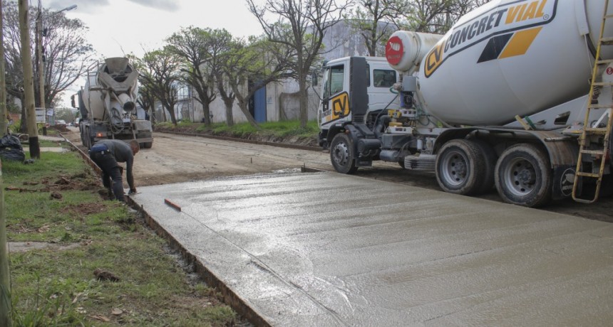 El Municipio pavimenta las dos únicas calles del casco céntrico que quedaban de tierra 