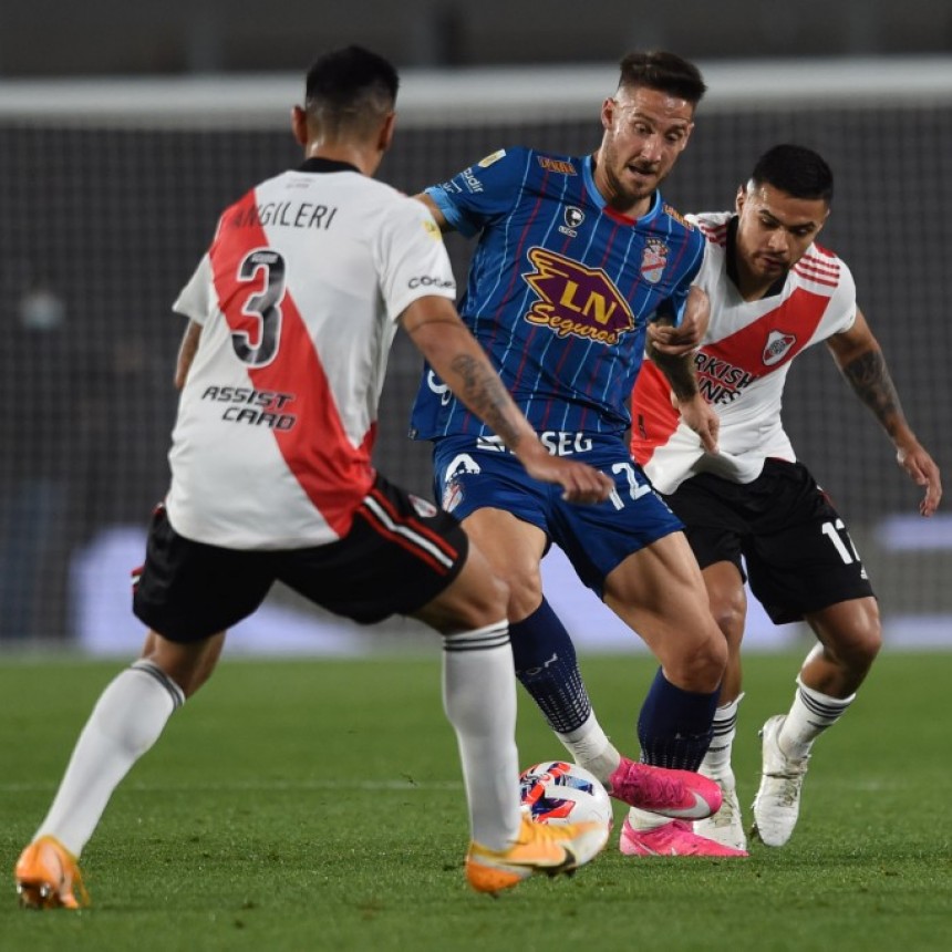 River sin funcionamiento y con sufrimiento ganó 1 a 0