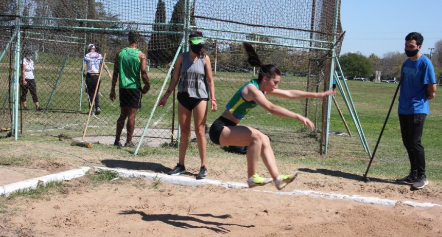 Campana fue sede de la etapa regional de Atletismo de campo