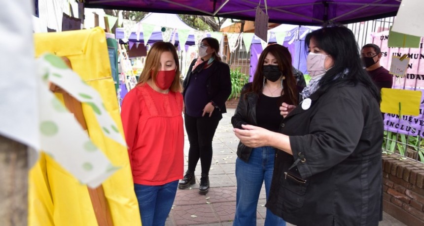 Destacan el trabajo de la escuela 501 en su Expo Aniversario