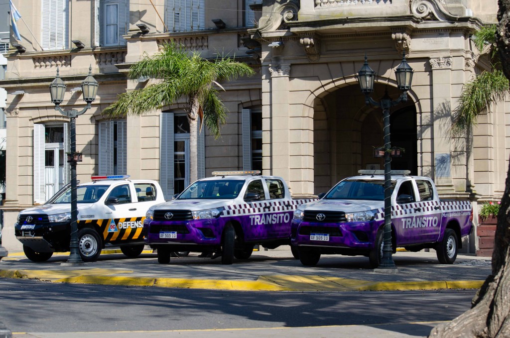 El Intendente presentó nuevos vehículos para reforzar la tarea de prevención y control de Tránsito y Defensa Civil 