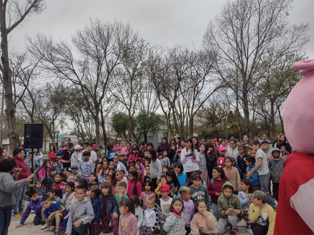 Más de 300 niños de Otamendi disfrutaron de una gran jornada de lectura