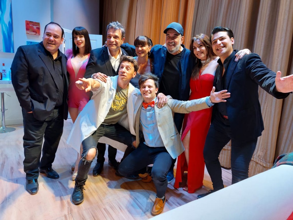 Anoche el elenco de Vamos a Contar Mentiras recibió la visita del actor Miguel Angel Rodríguez