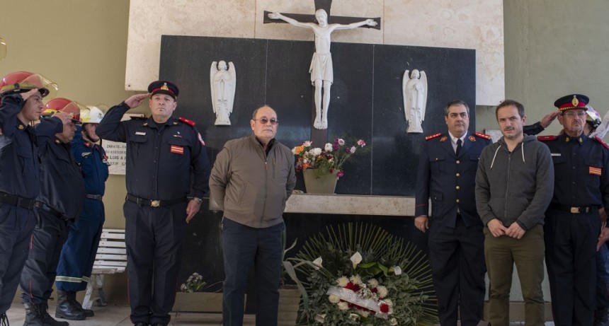 El Intendente acompañó el acto por el 73° aniversario de la creación de la Asociación de Bomberos Voluntarios