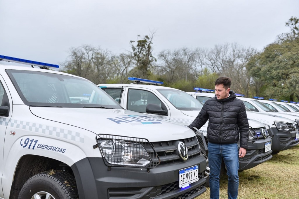Axel Kicillof y Alejo Sarna anunciaron nuevos patrulleros para Campana