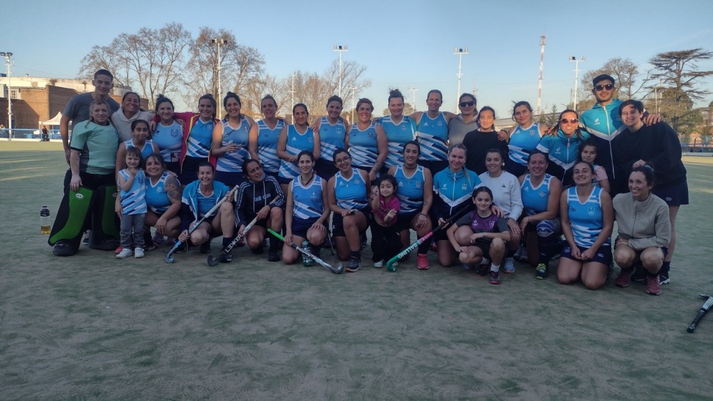 Hockey femenino :  EMPATE DE LOCAL DEL CBC