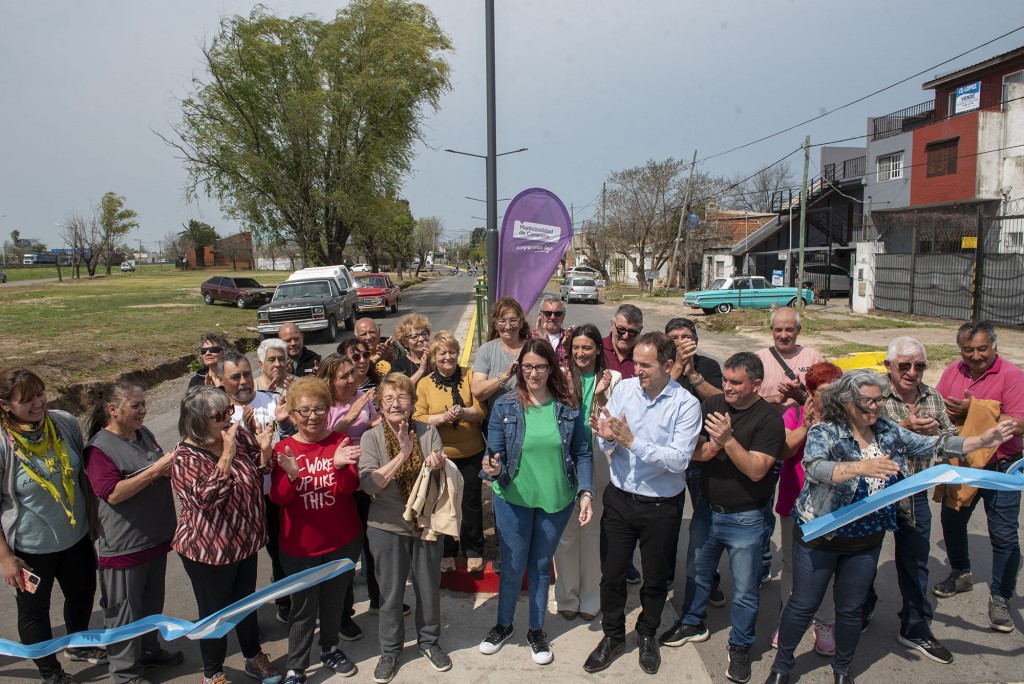 Junto a vecinos de Dallera, Abella inauguró el nuevo boulevard José Ingenieros