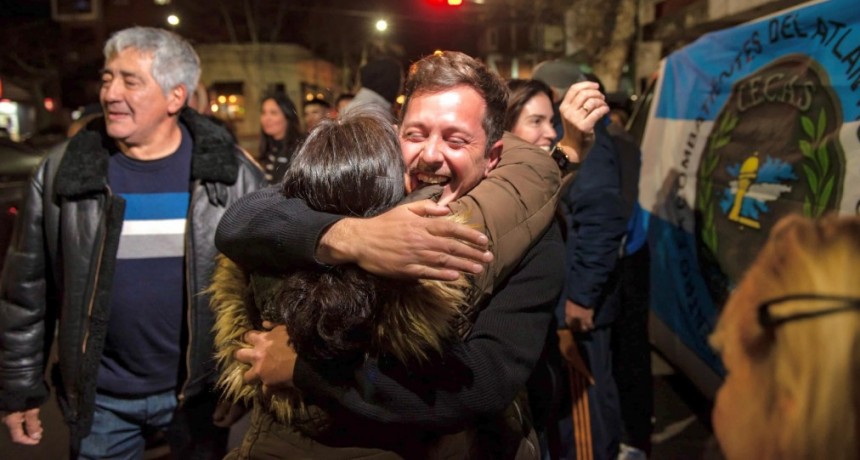 Alejo Sarna le agradeció a los vecinos tras la historica elección: “Campana dijo no a la motosierra de Milei”