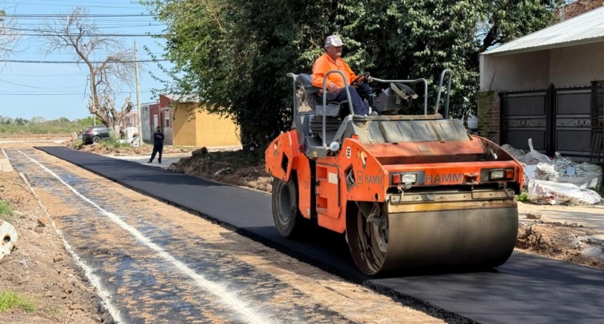 Barrio Romano: las obras de asfalto avanzan por la calle Salta