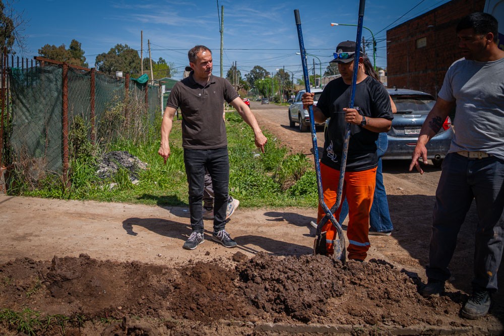 Cloacas en Las Campanas: comenzaron las conexiones domiciliarias en m&aacute;s de 50 casas del barrio