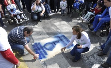 Campana conmemor&oacute; el D&iacute;a Mundial de la Par&aacute;lisis Cerebral