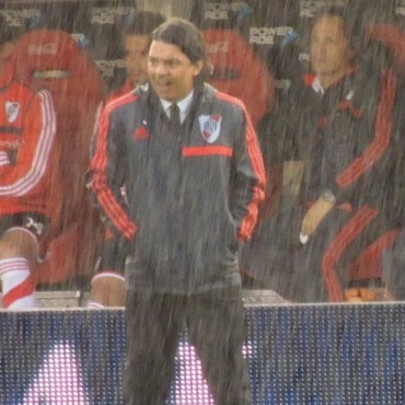 RIVER PLATE EMPATO 1 A 1 FRENTE A BOCA JUNIORS BAJO LA LLUVIA