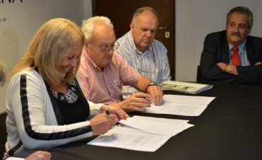 Firmaron convenio para refaccionar el Taller de la Escuela T&eacute;cnica N&ordm; 1