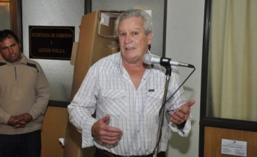 La Intendente Giroldi entreg&oacute; insumos y materiales a Productores del Delta