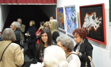 La &ldquo;Expo Pintura 14&rdquo; contin&uacute;a present&aacute;ndose en la &ldquo;Casa de la Cultura&rdquo; y en el Palacio Municipal