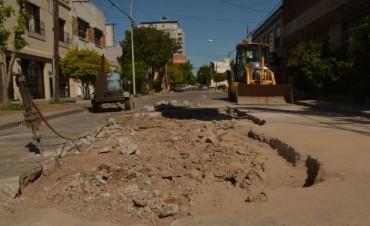 Comenzaron las obras de reparaci&oacute;n en calle 9 de Julio, entre Rawson y Castelli