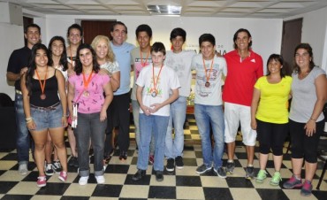 La Intendente Giroldi recibi&oacute; a los campanenses ganadores de Medallas en los Juegos BA