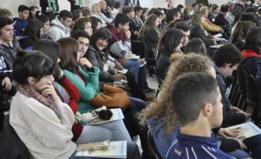 Empresarios y j&oacute;venes estudiantes participaron del &ldquo;1&deg; Foro Municipal de Responsabilidad Empresaria y Gesti&oacute;n Sustentable&rdquo;