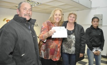 La Intendente Municipal Giroldi entreg&oacute; subsidios municipales y pensiones nacionales