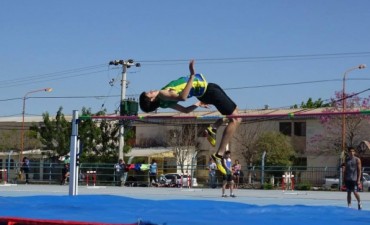 CLUB CIUDAD DE CAMPANA ATLETISMO