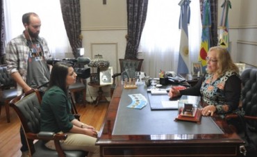 El Canal de TV de Galicia entrevist&oacute; a la Intendente Giroldi