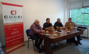 Conferencia de Prensa de las autoridades de la Polic&iacute;a Local