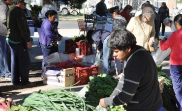 Ariel del Plata recibe a la Feria de los Productores Locales