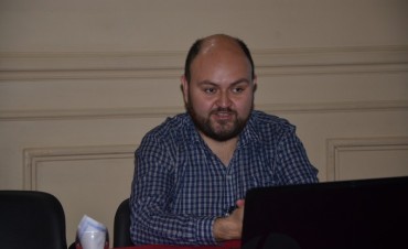 Profesionales de la salud y de la educaci&oacute;n participaron de una charla sobre consumo y adicciones