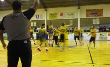 Club Ciudad de Campana le gan&oacute; a Comunicaciones de Pergamino por 69 a 47