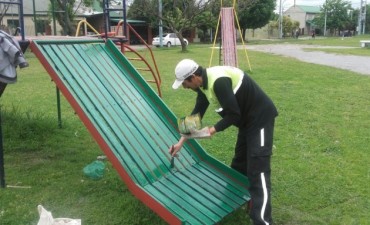 Esparcimiento seguro: siguen las mejoras en las plazas de la ciudad