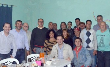El Intendente se reuni&oacute; con vecinos del barrio Otamendi