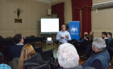 Se realizó una charla sobre el contexto económico y las perspectivas de crecimiento