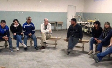 El secretario de Planificaci&oacute;n del Municipio se reuni&oacute; con vecinos de San Cayetano 