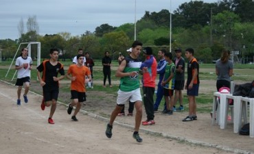 Más de 200 jóvenes participaron de la segunda jornada del Torneo Intercolegial de Atletismo