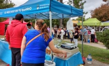 Este s&aacute;bado &ldquo;El Mercado en tu barrio&rdquo; vuelve a la plaza Espa&ntilde;a