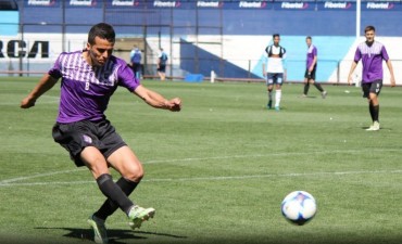 Villa D?&nbsp;lmine venci� a Racing Club en un amistoso por 1 a 0