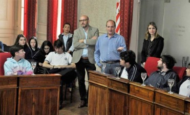 Alumnos del Colegio San Roque visitaron el HCD