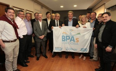 CONINAGRO lanz&oacute; en C&oacute;rdoba &ldquo;El campo y la pol&iacute;tica III&rdquo;