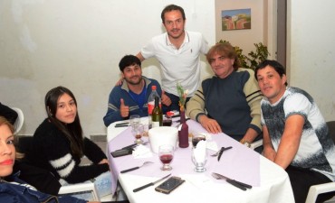 Abella acompa&ntilde;&oacute; los festejos por los 31 a&ntilde;os de la sociedad de fomento de R&iacute;o Luj&aacute;n 