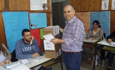 Ra&uacute;l Galarza emiti&oacute; su voto