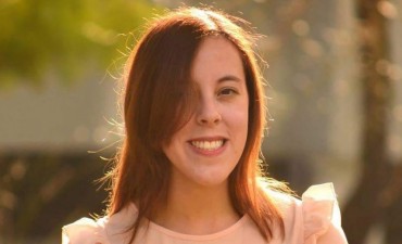 Romina Carrizo emiti&oacute; su voto en horas del mediod&iacute;a
