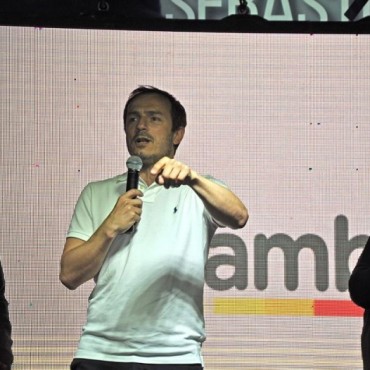 Conferencia de prensa de Sebasti?&nbsp;n Abella luego de la victoria
