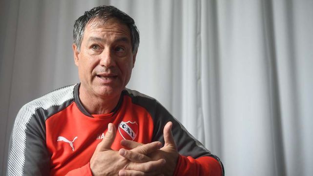 Ariel Holan declar&oacute; en la Justicia por las amenazas recibidas